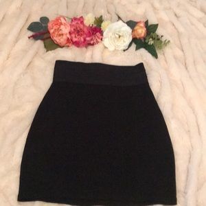 Max studio black pencil skirt